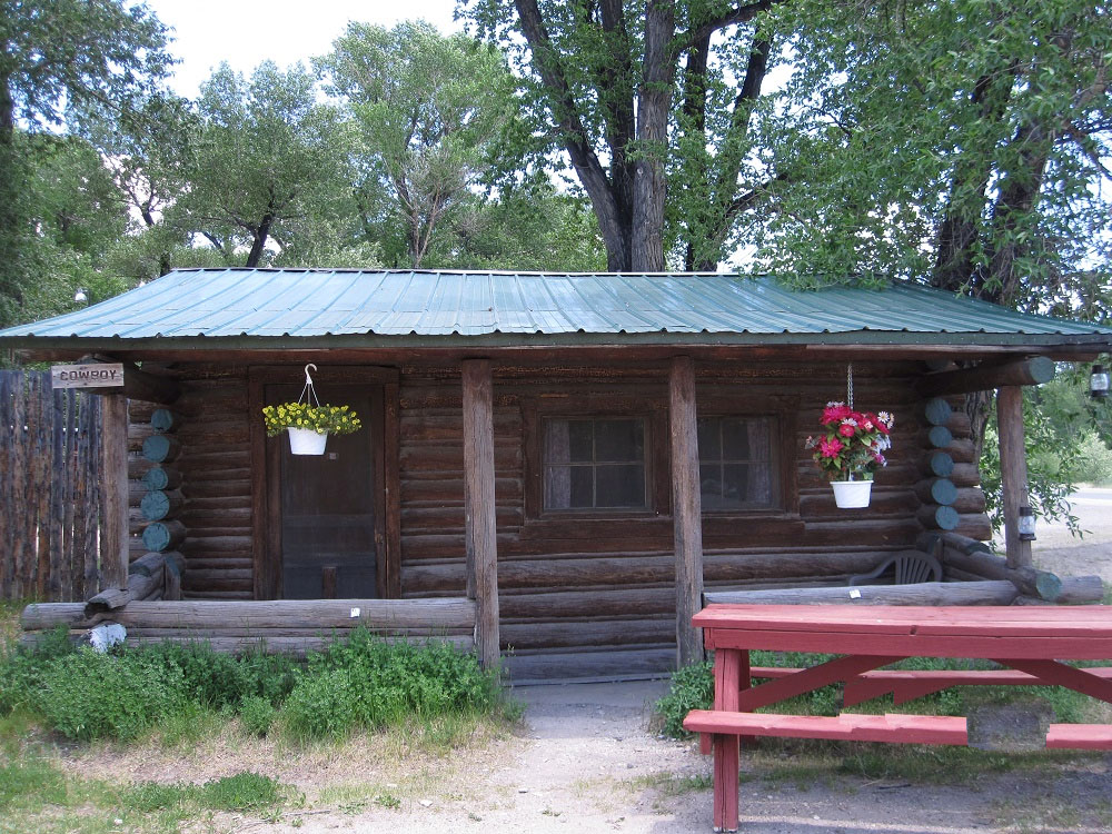 southern wyoming cabin rental cowboy cabin picture